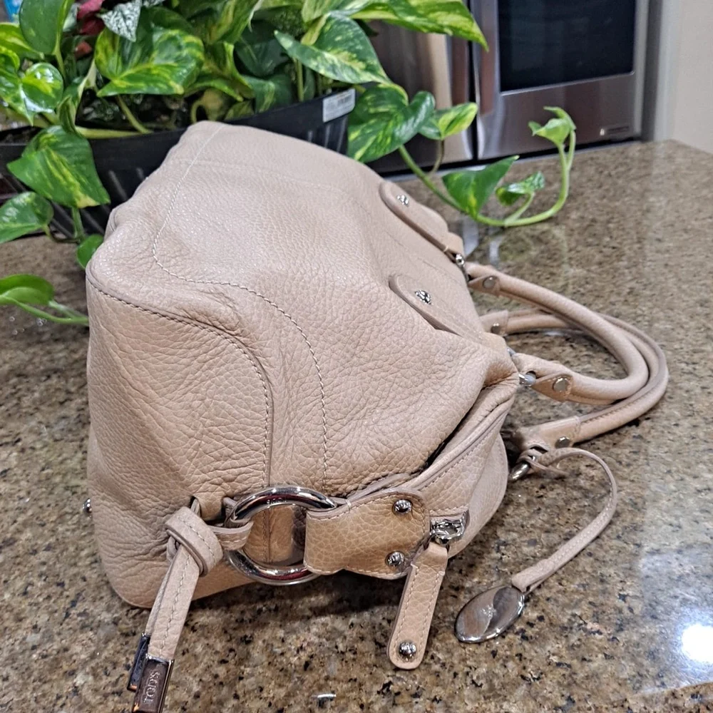 Tod's Tan Leather Satchel - Picture 9 of 11